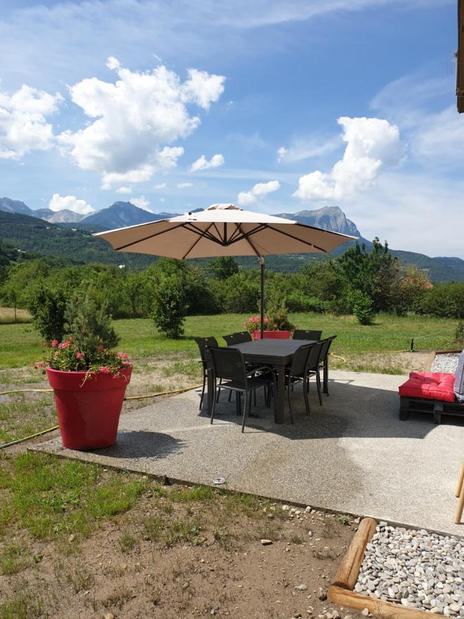 Hotel & Spa Les Bartavelles Crots Buitenkant foto