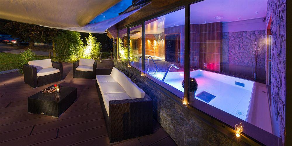 Hotel & Spa Les Bartavelles Crots Buitenkant foto